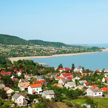 Treasure Of The Past - Happy Balatonrendes
